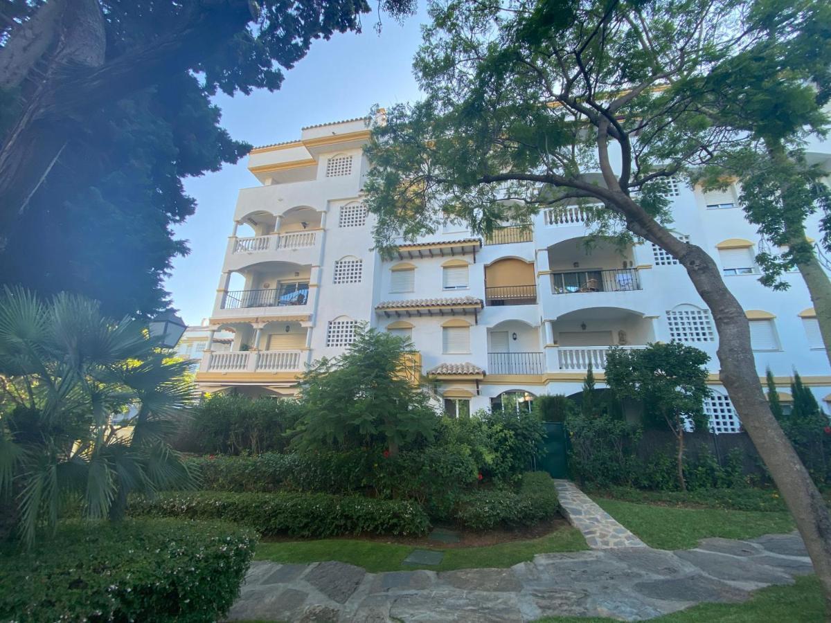 Сozy 2 Bedroom Apartment In Best Area Of Marbella Kültér fotó